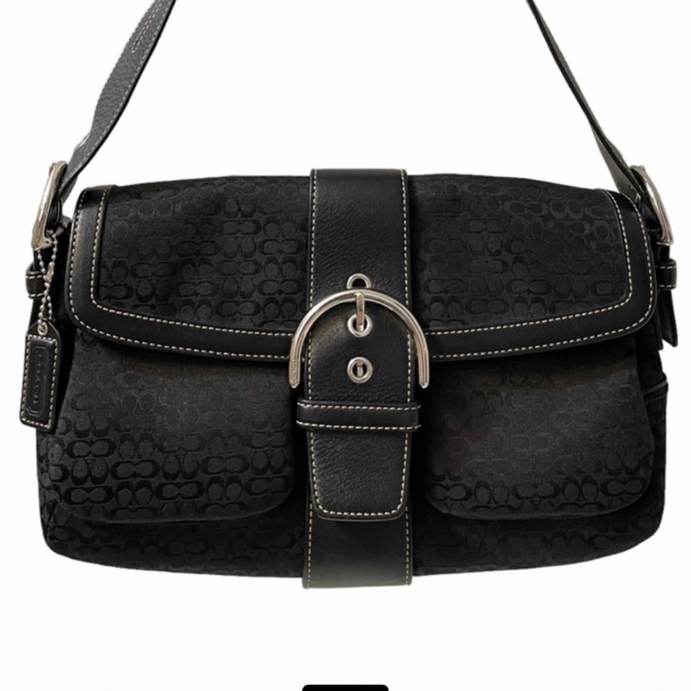 ❤️ Coach Classic Black Monogram Snap Closure Purse